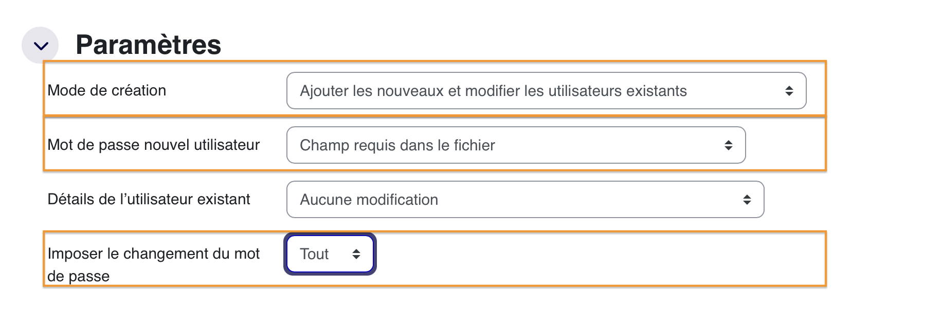 Les paramètres d'import définissent si Moodle crée de nouveaux comptes, met à jour les comptes existants et force ou non le changement de mot de passe.